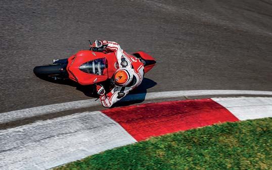 terade i att Ducati producerade modellen 900 SS Mike Hailwood Replica till Hailwoods ära.