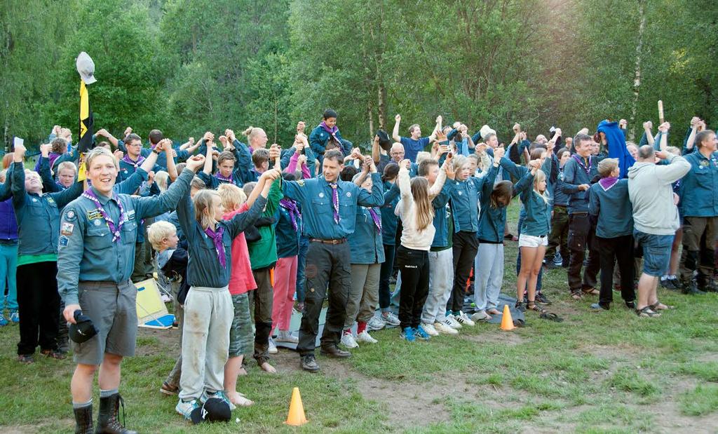 Dunderklumpen Sammanhållning! Scoutläger 2014 I juni, mellan den 14e och 19e, var det åter dags. Dags för natur, äventyr och utmaningar. Det var dags för scoutläger.