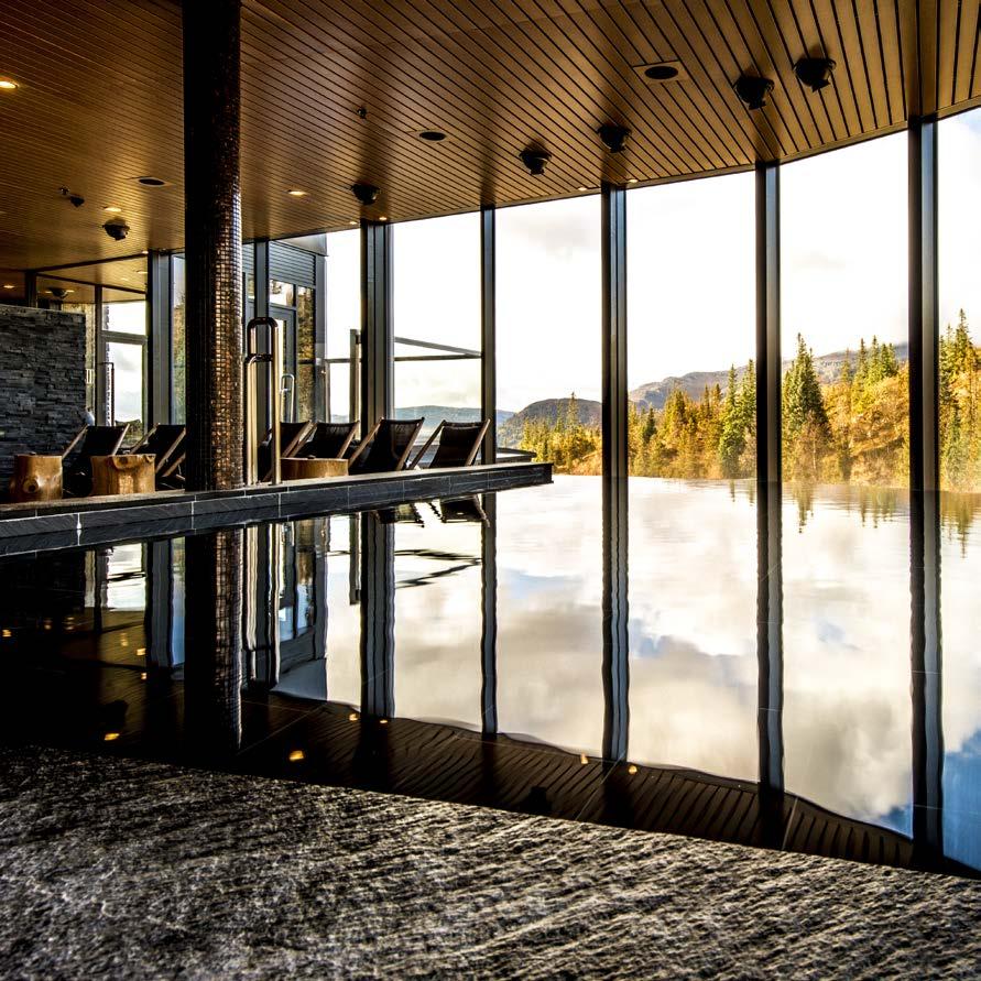 Välkommen till Level Spa & Health Club ÅNGANDE BAD INNE OCH UTE POOL BASTU PRIVAT SPA RELAXAVDELNING MED PANORAMAVYER MOT ÅRESKUTAN RESULTATINRIKTADE BEHANDLINGAR AKTIVITETER GYM MED STORA FÖNSTER