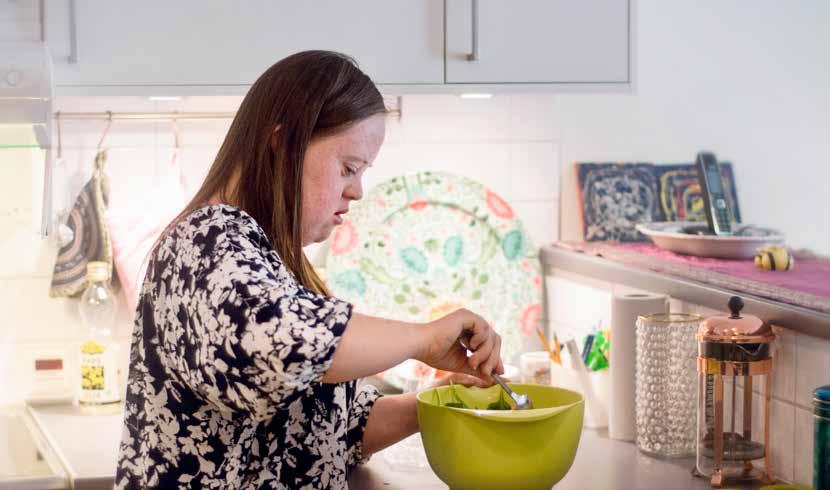 Foto: Johanna Pettersson Att ha ADHD De som har ADHD kan ha svårt att vara uppmärksamma och lyssna på vad andra säger. Ofta kanske de sitter och tänker på annat.