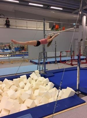 åtråvärda förstaplatsen. Karin Thelin Sandling En speciell termin för UGF Denna termin har varit Gymnastikens hus, Umeå väldigt speciell för oss i Foto: Jessica Fritz Umeå GF.