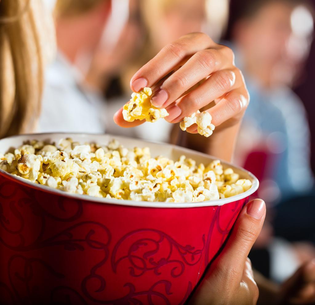 Föreställningen är inte öppen för några andra besökare. Alla besökare får dricka och popcorn. Det går gratis buss från norra kommunen. Se nedan.