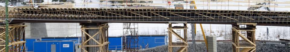 Under byggtiden: viktiga parametrar vid byggplanering Produktionsstrategi - 2014 Mars-Nov Förberedande järnvägsarbeten och ersättningsväg/byggväg - 2015 Större anläggningsarbeten, tex broar och jvg