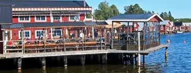 À la carte meny Grillkvällar på bryggan Sommarevenemang i teaterlokalen 20/7 ÖSTEN MED RESTEN