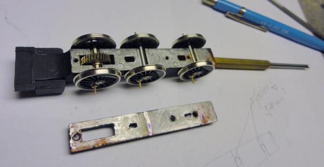 Axellagringen kan göras på två sätt. Antingen med nedsvarvade Romfordaxlar (2,44 mm) eller med originaldiameter (3,15 mm).