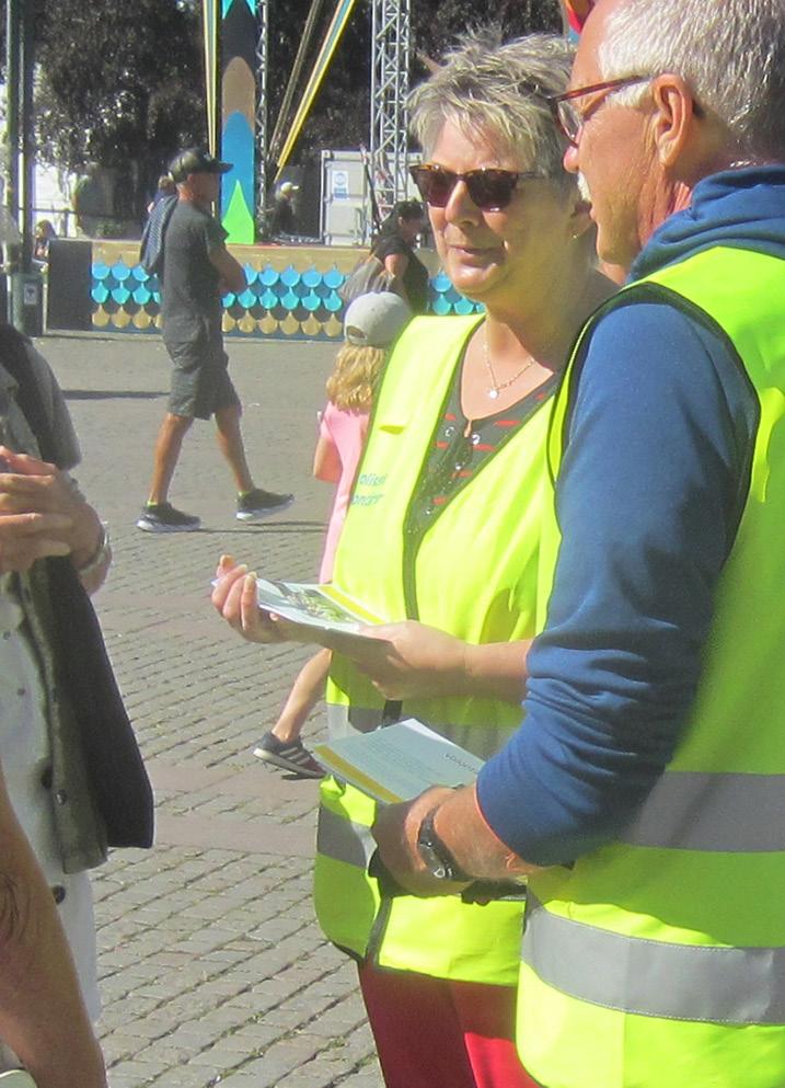 För att allt ska gå så lugnt tillväga som möjligt så har detta planerats länge och för säkerheten så finns det under kvällarna rejält med poliser och ordningsvakter