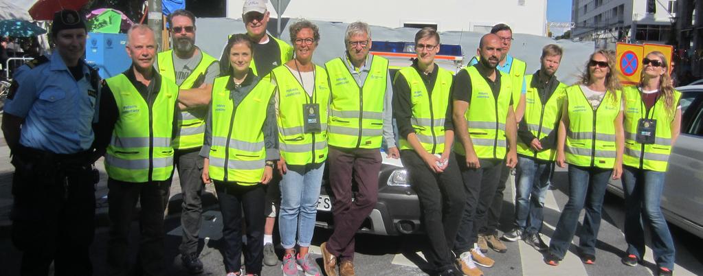 Det var många som kom och ville sitta i vår polisbil och prata med både poliser och volontärer.