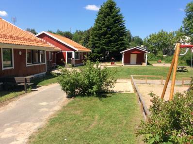 Vår policy: På vår förskola ska inget barn, ingen vårdnadshavare och ingen pedagog bli diskriminerad, trakasserad eller utsatt för kränkande behandling.