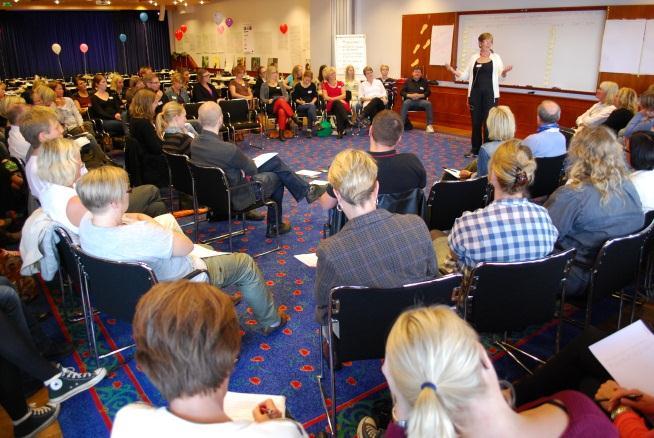 seminariet. Agneta Falk från Skaparlust introducerade dialogcafé.