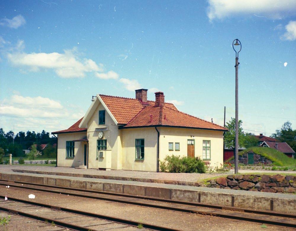 I huset fanns också, fram till 1930-talet, en bakstuga med ugn. Huset ligger nära Vapenbäcksån som rinner ut i Ljungbyån. Idag är huset ombyggt till privatbostad.