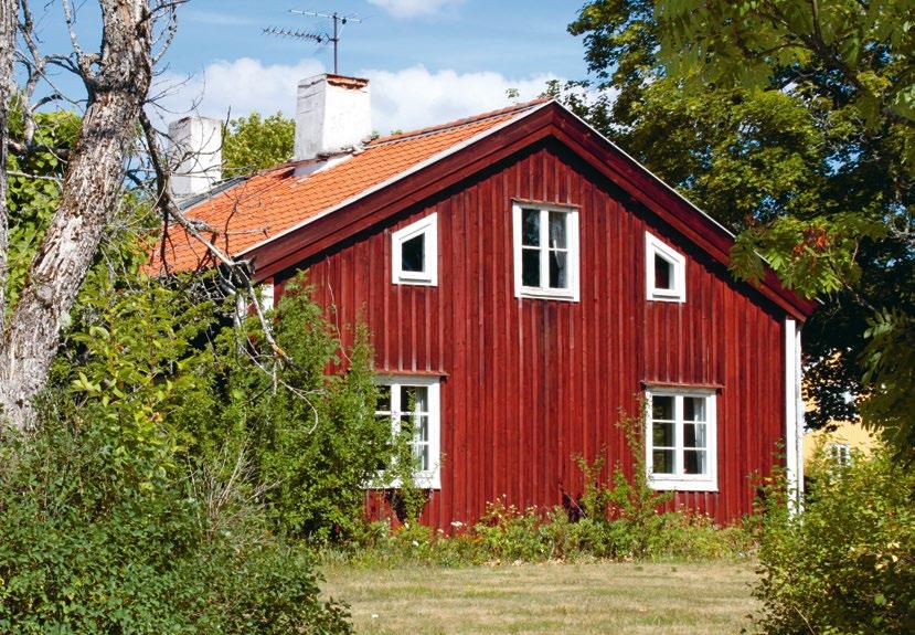 Gästgivargården. Foto: Lotta Lamke, Länsstyrelsen Kalmar län. 18. Gästgivargården 19. Arbetarbostäder Lenhovdavägen i början av 1900-talet. Till höger två av de arbetarbostäder som bruket lät uppföra.