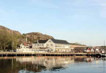 spännande Kungsklyftan, tar trapporna upp på Vetteberget och njuter av den mest hänförande utsikt. Läckerheter från hav och land, mitt på bryggan i Grebbestad.