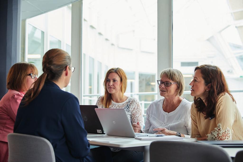 Teamledarna för utbildningsområdenas specialpedagog- och psykologteam har under året arbetat fram nya och tydligare