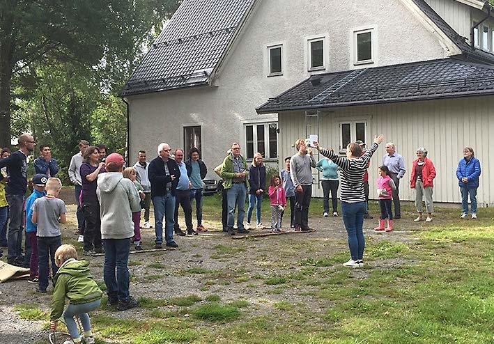 Samling i Spillersboda Den 9 september var Klara och Ester med på församlingens gemenskapsdag i Spillersboda missionshus. Församlingsbladets flygande reporter fångade flickorna för en pratstund.