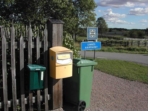 52 Värden Fägården (parkeringen) Parkeringsområdets historiska värden ligger i de linneanska växterna som är ursprungliga i området eller har spridit sig dit.