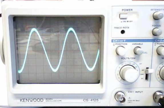 Ljud oscilloskop ryckvåg Variationer i trycket Longitudinell våg Vi hör 0 och 0 000 Hz http://faraday.physics.utoronto.ca/yearlab/ntros/standingwaves/flash/long_wave.