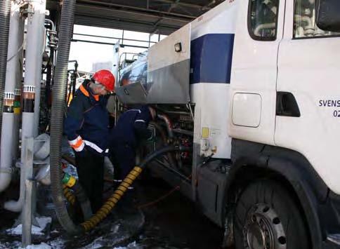 säkerhetsrådgivare säkerhetsrådgivare Den vars verksamhet omfattar transporter av farligt gods ska utse en eller flera säkerhetsrådgivare.