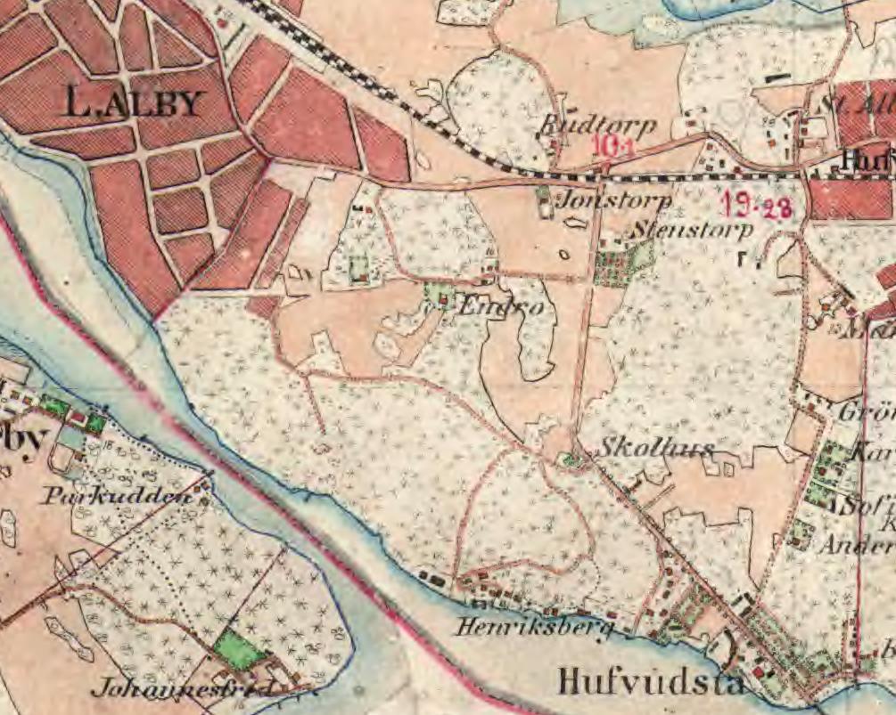 Häradsekonomiska kartan (ca 1900) Inventeringsområdets södra och västra del utgjordes vid förra sekelskiftet av sammanhängande skog med förutsättningar för