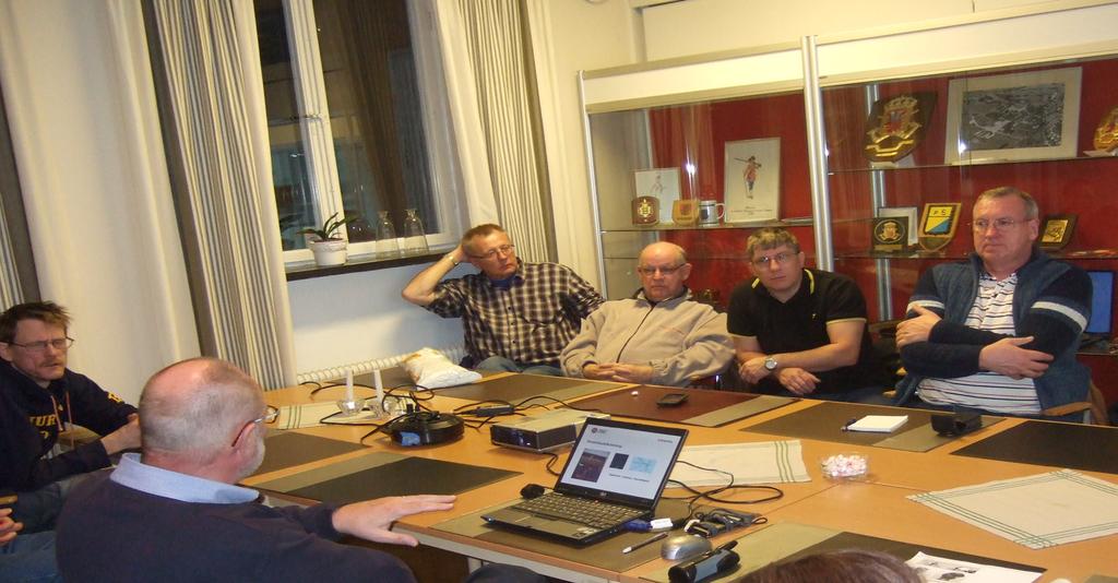 RAKEL i Kristianstad Radiokommunikation enkel ledning förkortas RAKEL. Detta är blåljusorganisationernas nya kommunikationssystem.