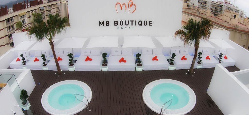 BOENDE MB Boutique Hotel ***, Plaza Chaparil, 1, 29780 Nerja, Spanien Vi bor på mysiga