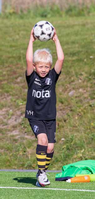 BARN- OCH UNGDOMSVERKSAMHET BARN- OCH UNGDOMSVERKSAMHET gruppsammansättningar med syftet att variera svårighetsgrad från match till match.