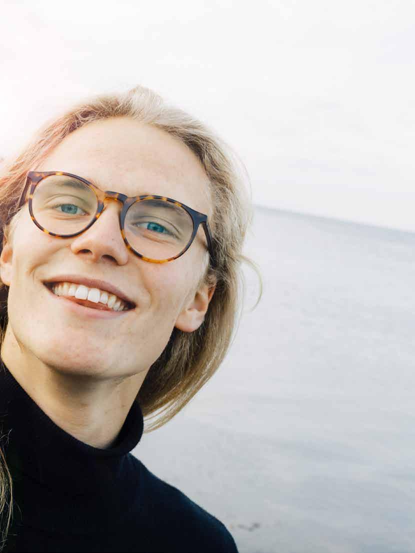 Tre frågor till Malin Axelsson, studieoch karriärvägledare Vad kan en studie- och karriärvägledare hjälpa till med? Vi finns här för den som vill diskutera studieval och framtidsplaner.