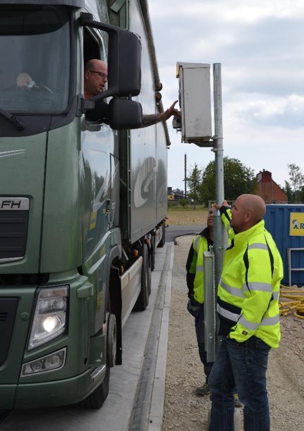 Transporterna till anläggningen sker med huvudsakligen med lastbil.