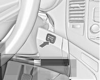 210 Körning och hantering Starta motorn med Start/Stopknappen Den elektroniska nyckeln måste finnas i bilen Manuell växellåda: trampa ner kopplingen och bromsen Automatisk växellåda: tryck ner