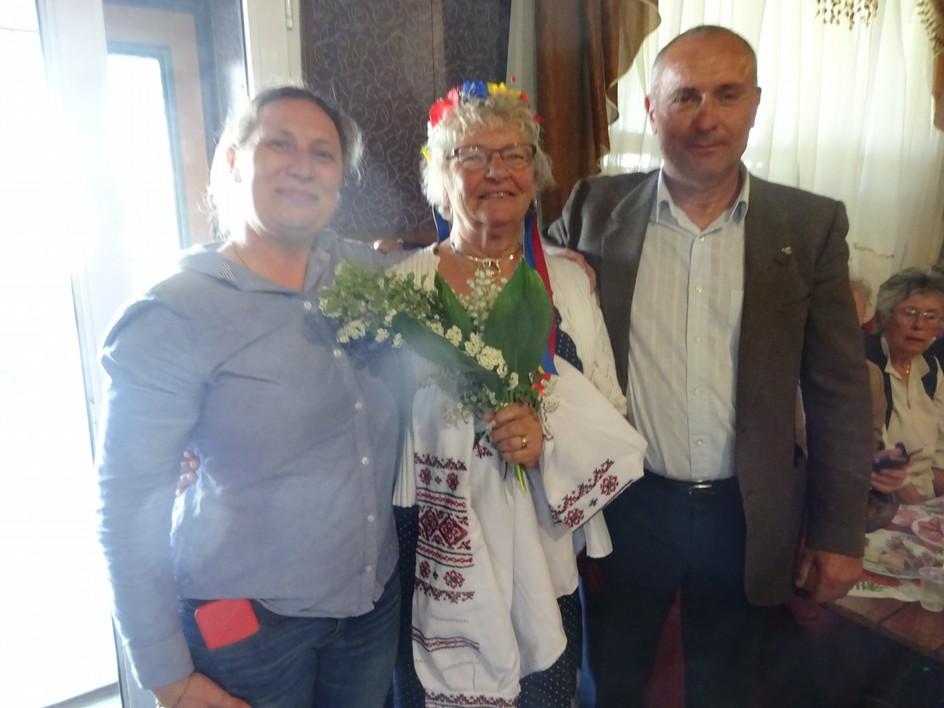 Bitte Johnsson blev stort uppvaktad på sin 70årsdag som hon firade i Gammalsvenskbyn.