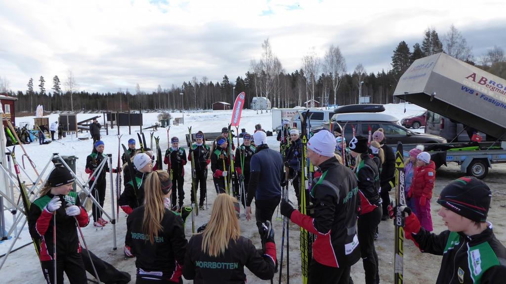 ICA CUP 2017, Bollnäs Torsdag 9/3 Avfärd Strax innan 07:00 bar det iväg från Sävast SkiTeam s skidstuga med sikte mot ICA CUP i Bollnäs.