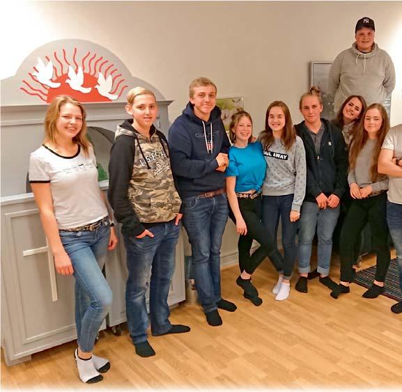 Sommargruppen träffas några gånger under året, sedan tre veckor under sommaren där de också åker till Rom några