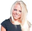Lucia övertalade sin mor att betala ut hennes hemgift som hon gav till de fattiga. Fästmannen blev vred och anklagade henne för att vara kristen och hon dömdes till intagning på en bordell.