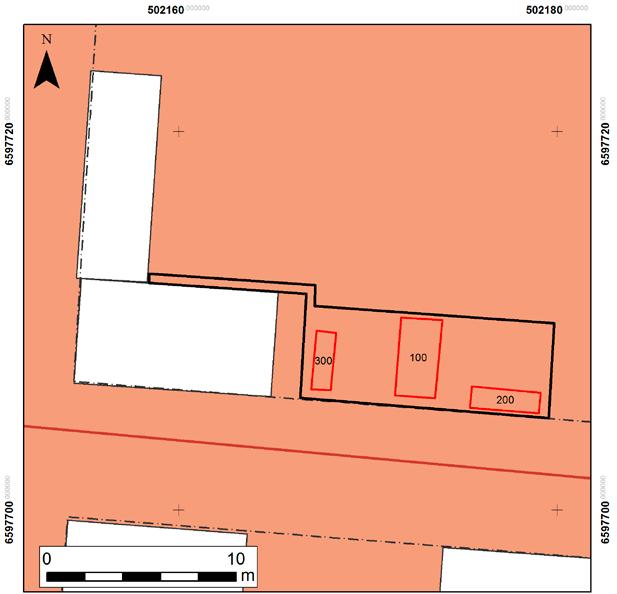 Kvarteret Mars i Nora Figur 3. Schaktplan. Skala 1:200. grävas ner, längs med huset, undersöktes inte, då där tidigare grävts för dränering.