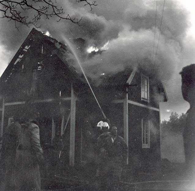 En av de mer omtalade bränderna i socknen var när kommunalhuset i Körningstorp brann ner en blåsig natt i november 1935.