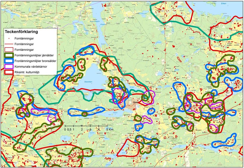 flera cirkelformade hägnader. Sambanden mellan fornlämningarna i området är av stor betydelse för att miljön ska kunna förstås och utgör en viktig del i upplevelsen av området.