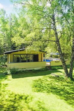 Måsvägen 18 BYGGÅR 1973 TOMT 2148 m² MÄKLARE Sune Eriksson TELEFON 0173-425 40 Mycket trevligt