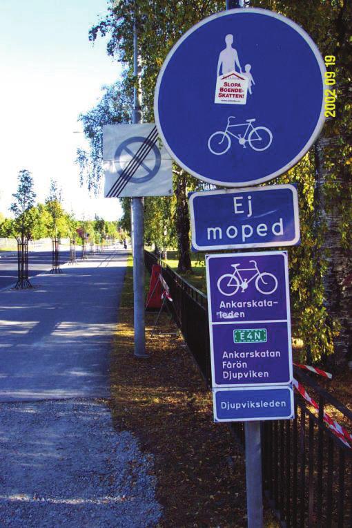 3.2 Vägvisning Om gång- och cykelvägnätet skall nyttjas till annat än till/från arbete och centrum krävs bra vägvisning.