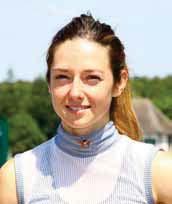 i sadeln med 30 segrar som amatörryttare. Landgren började rida ut för tränaren Jacqueline Henriksson nära familjehemmet i Höör i Skåne på helger och skollov, och tog licens som amatörryttare år 2010.
