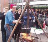 Haga Traditionell julmarknad 25-26/11, 2-3/12, 9-10/12 samt 16-17/12. Lördagar kl 10.00 16.00 och söndagar kl 11.00 16.00 Här hittar du hemmagjorda och lokalproducerade varor, men också nytt, trendigt och vintage.