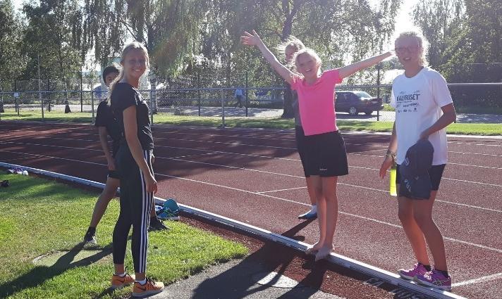 föreningsgränserna. Lägret kickades igång med Karlstad Grand Prix, vilket var otroligt lyckat.