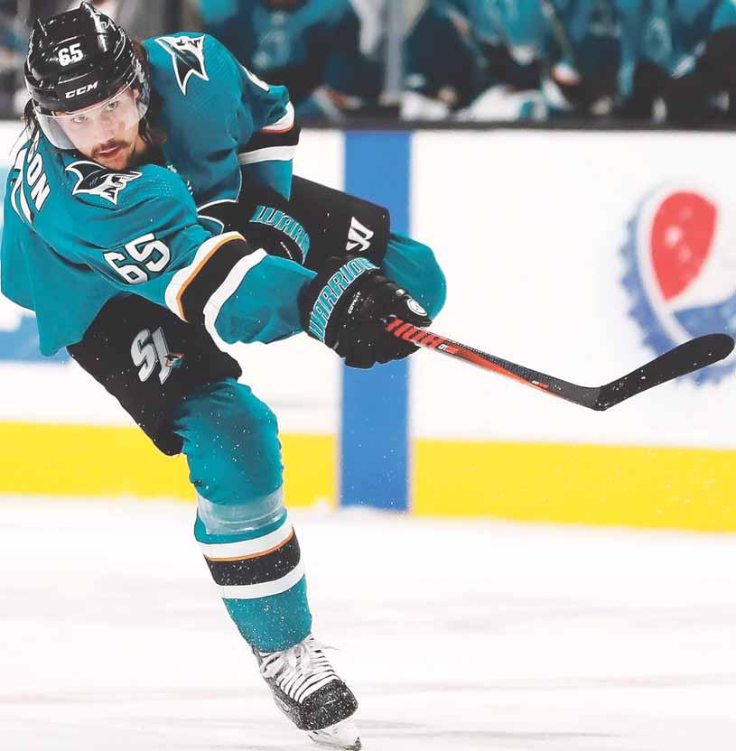 manažéra. Zvlášť, ak ide o najlepšieho vo svojom odbore. V NHL by ste momentálne len ťažko hľadali lepšieho ofenzívneho obrancu ako je Erik Karlsson.