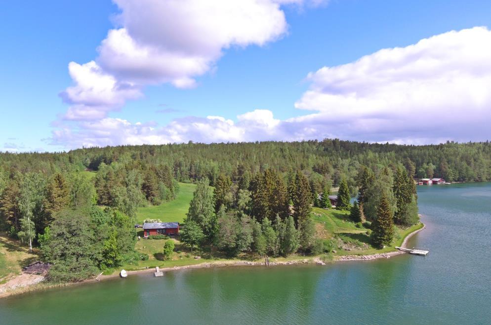 FRITIDSFASTIGHET I TÄNGSÖDA Saltvik Idyllisk fritidsfastighet med ett vacker söderläge invid Inre Viken i Tängsöda.