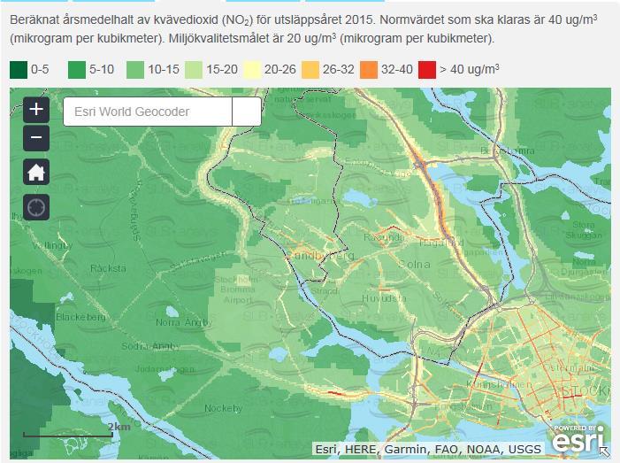 Det finns ett villkor om utsläpp till luft och det reglerar att brandövningar ska ordnas så att störningarna för omgivningen blir så små som möjligt.