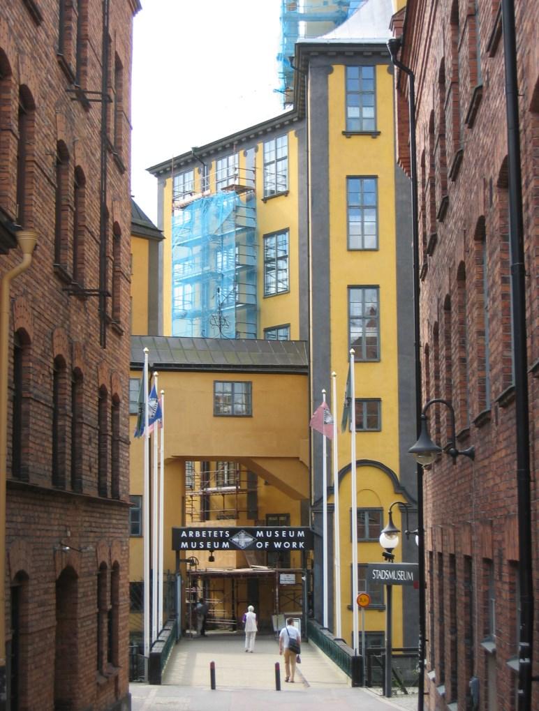 Historia består av två delkurser: Historiska skeenden (helår) Historiska personer, händelser och tidsperioder i