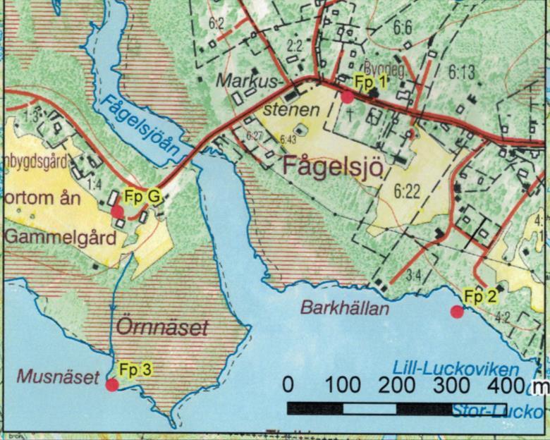 Bortom åa Fågelsjö finnmarksby [X 326] (Orsa sn) Motivering: En i mycket sen tid koloniserad trakt med finngård från 1700-talet samt skogsarbetar-och nybyggarsamhälle från sekelskiftet 1900, knutet