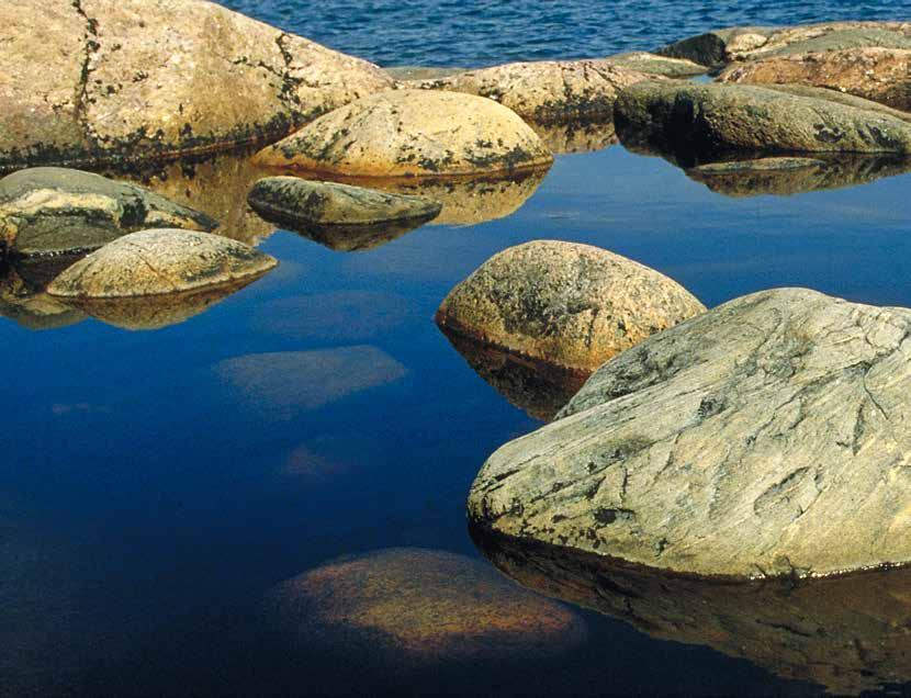 Jordens vatten går runt i ett evigt kretslopp. Det varken försvinner eller nybildas, det bara förflyttar sig. Därför är allt vatten som används ett lån från naturen.