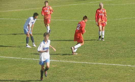 MLÁDEŽNÍCKY ŠPORT 13 FUTBAL II. LIGA STARŠÍ DORAST U19 STRED - 10. kolo: K. N. Mesto - Turzovka 1:0 (1:0), 43. Rapčan, Martin - Zvolen 4:1 (2:0), 36. Kraľovanský, 43. a 58. Dinga, 56. Bučo - 87.