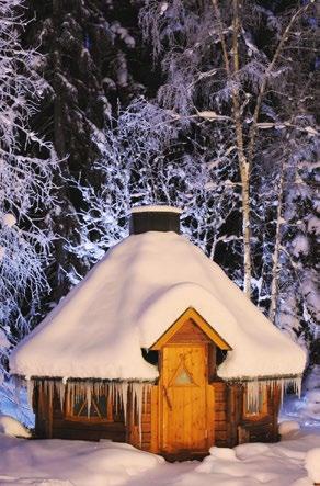 Kåta 9,9 Plats för nattgäster Denna traditionella kåta rymmer upp till 15 personer. Tack vare sina mått och de djupare bänkarna lämpar sig kåtan också som en liten gäststuga för 2 3 personer.