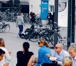 regelbundet upp hur det går för våra studenter på arbetsmarknaden.