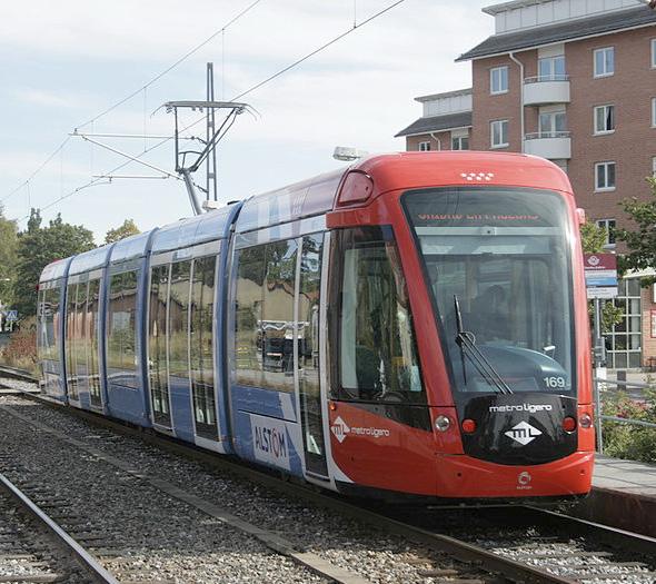 Klart för modernisering av Lidingöbanan Tisdag 30 augusti fattade SLs trafiknämnd beslut om Spårväg Citys fortsatta utbyggnad från Djurgårdsbron till Ropsten, inklusive ihopkoppling med, samt